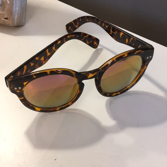 LOFT Accessories - LOFT Sunglasses 😎